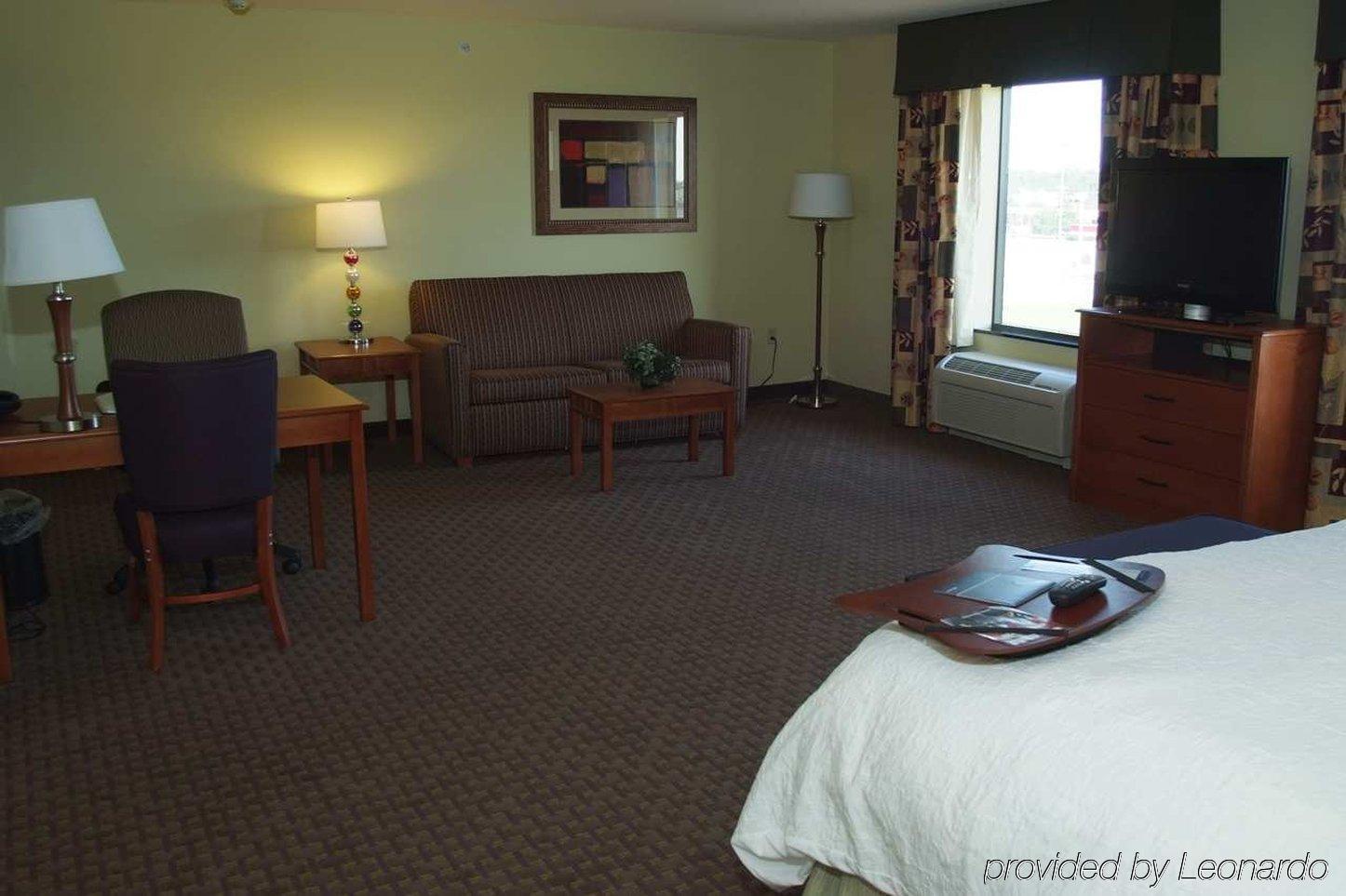 Hampton Inn Macomb Δωμάτιο φωτογραφία