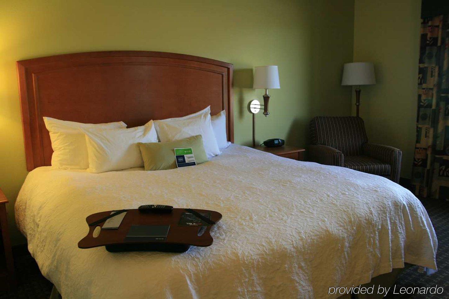 Hampton Inn Macomb Δωμάτιο φωτογραφία